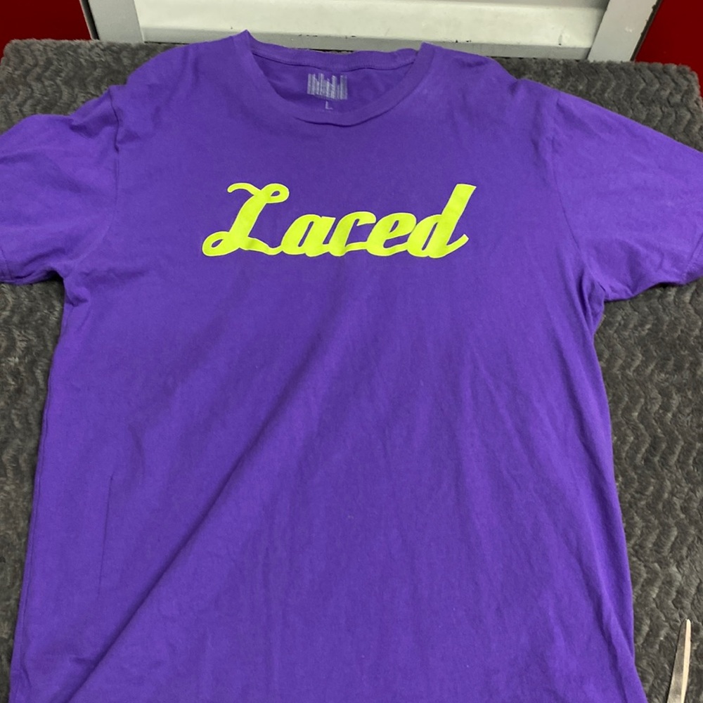 Laced Boston graphic logo T-shirt size large yellow and purple
